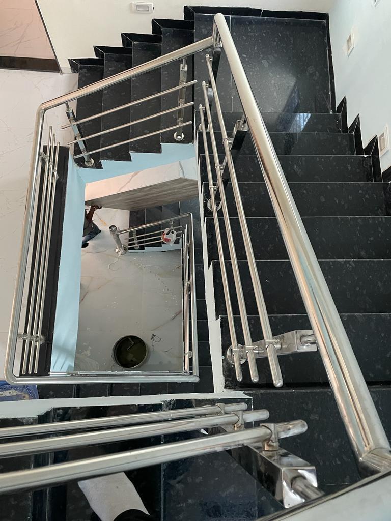 How to Hire a Contractor for Home Renovation Service